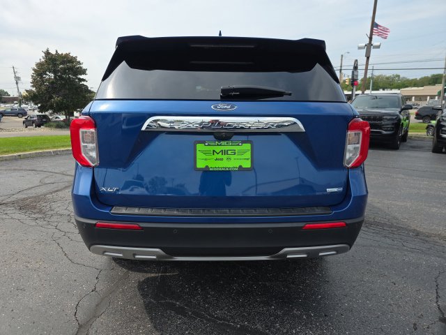 Used 2020 Ford Explorer XLT w/ Equipment Group 202A AWD/4WD image 5