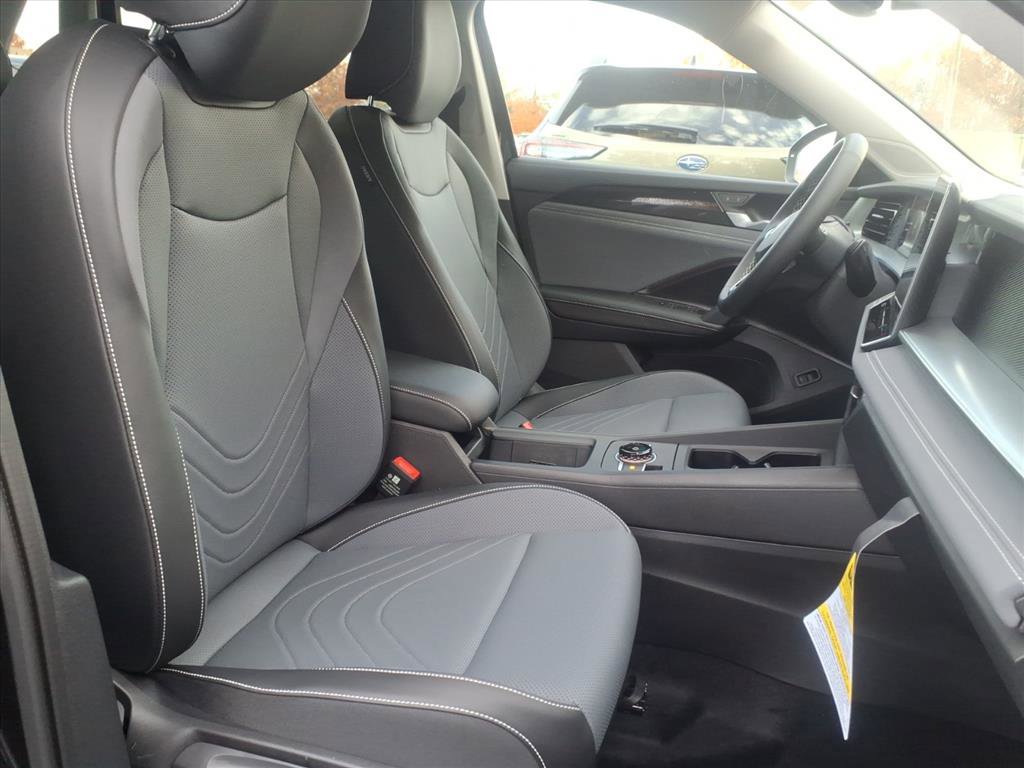 New 2025 Volkswagen Tiguan SE image 6