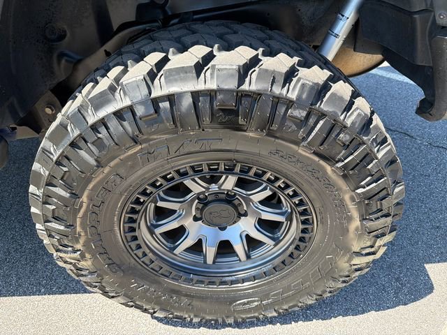 Used 2018 Jeep Wrangler Sport S image 18