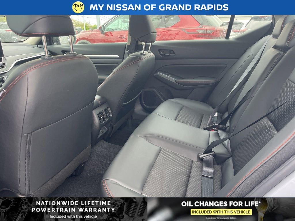 New 2026 Nissan Altima 2.5 SR AWD/4WD image 19