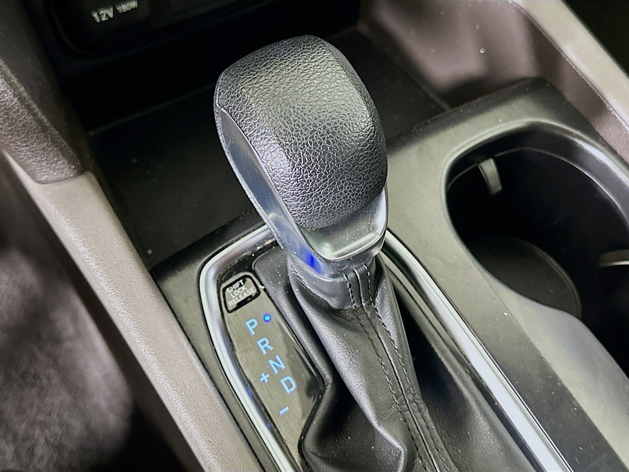 Used 2020 Hyundai Santa Fe SE image 23