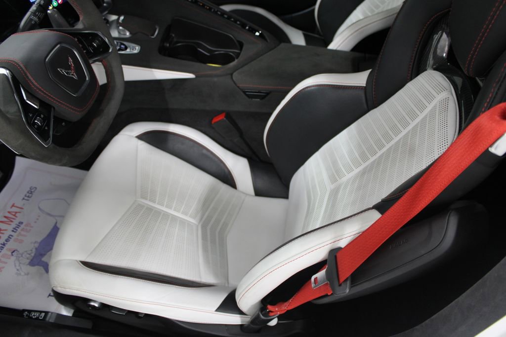 Used 2023 Chevrolet Corvette Stingray Premium Conv RWD image 14