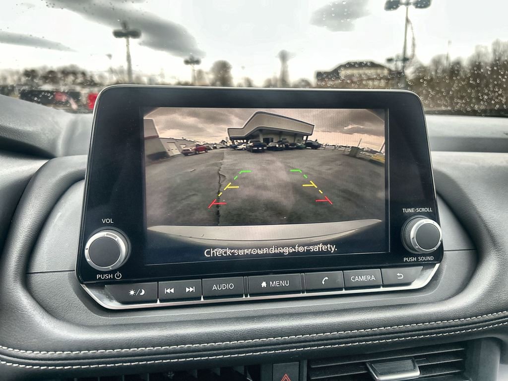Used 2024 Nissan Rogue SV image 23