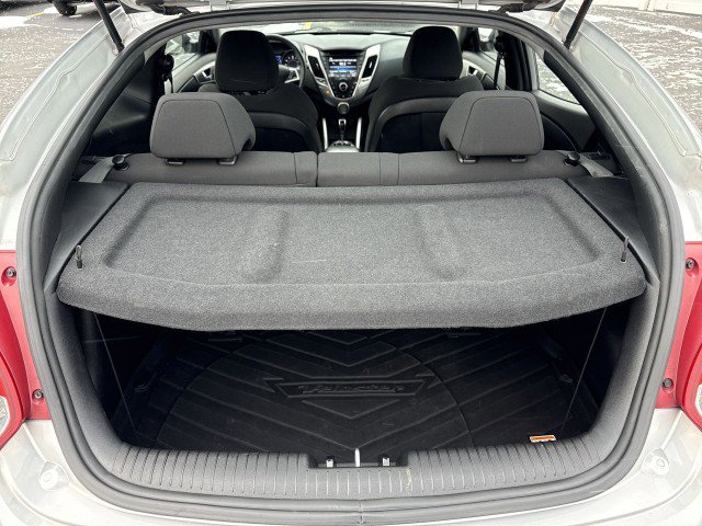 Used 2015 Hyundai Veloster image 18