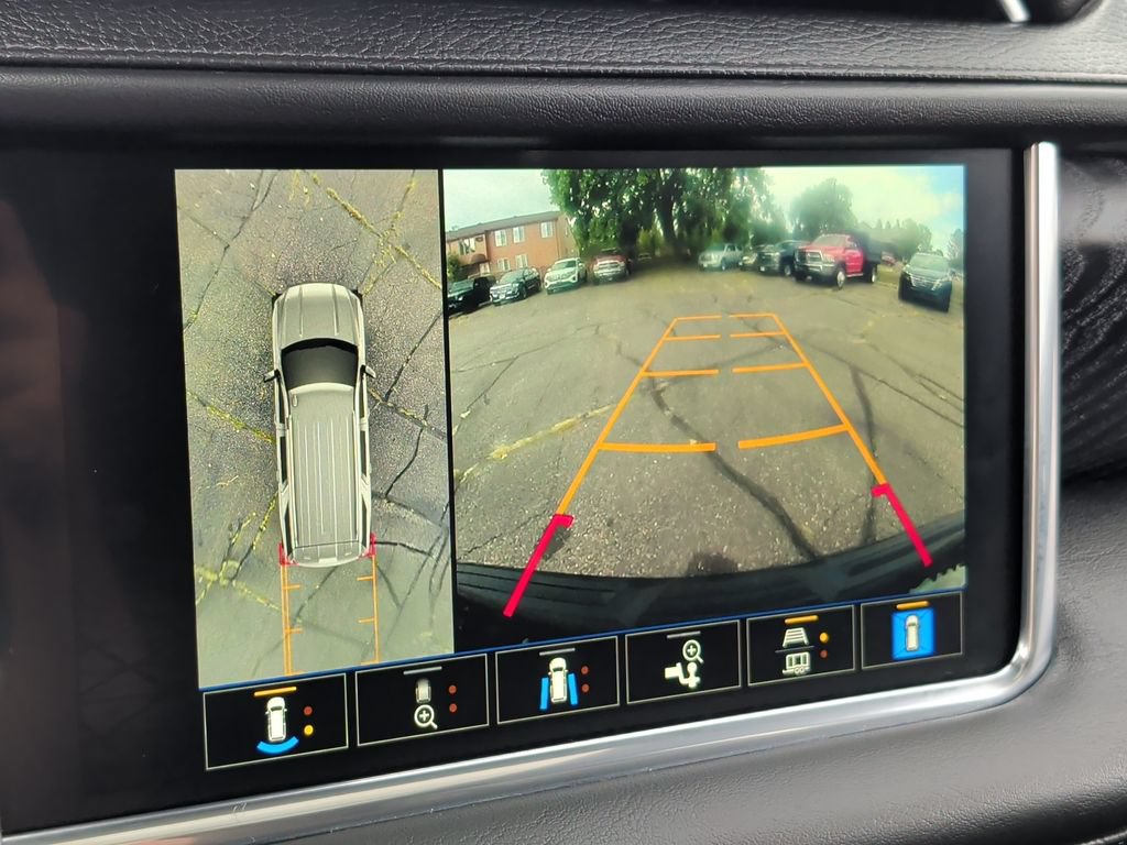 Used 2023 GMC Yukon Denali AWD/4WD image 22