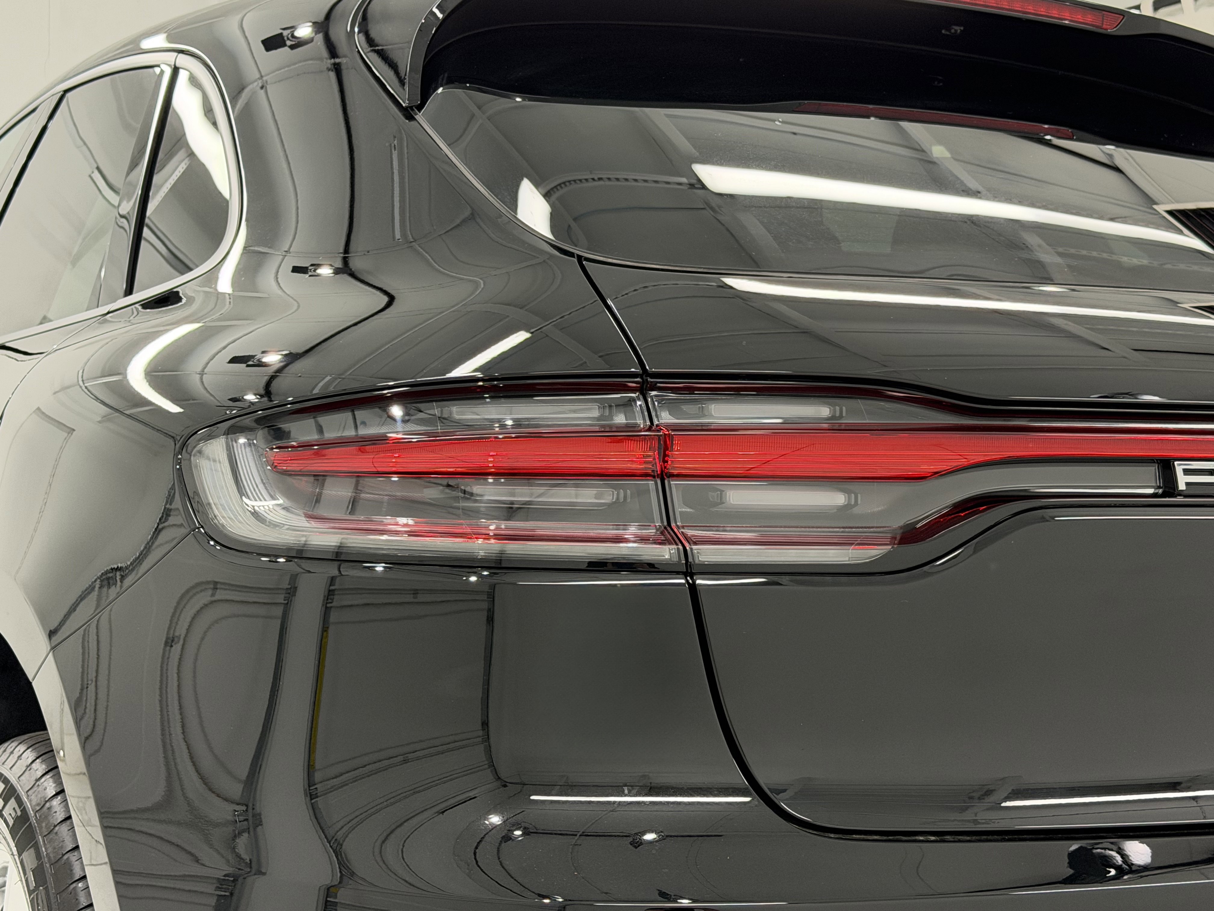 New 2026 Porsche Macan image 18