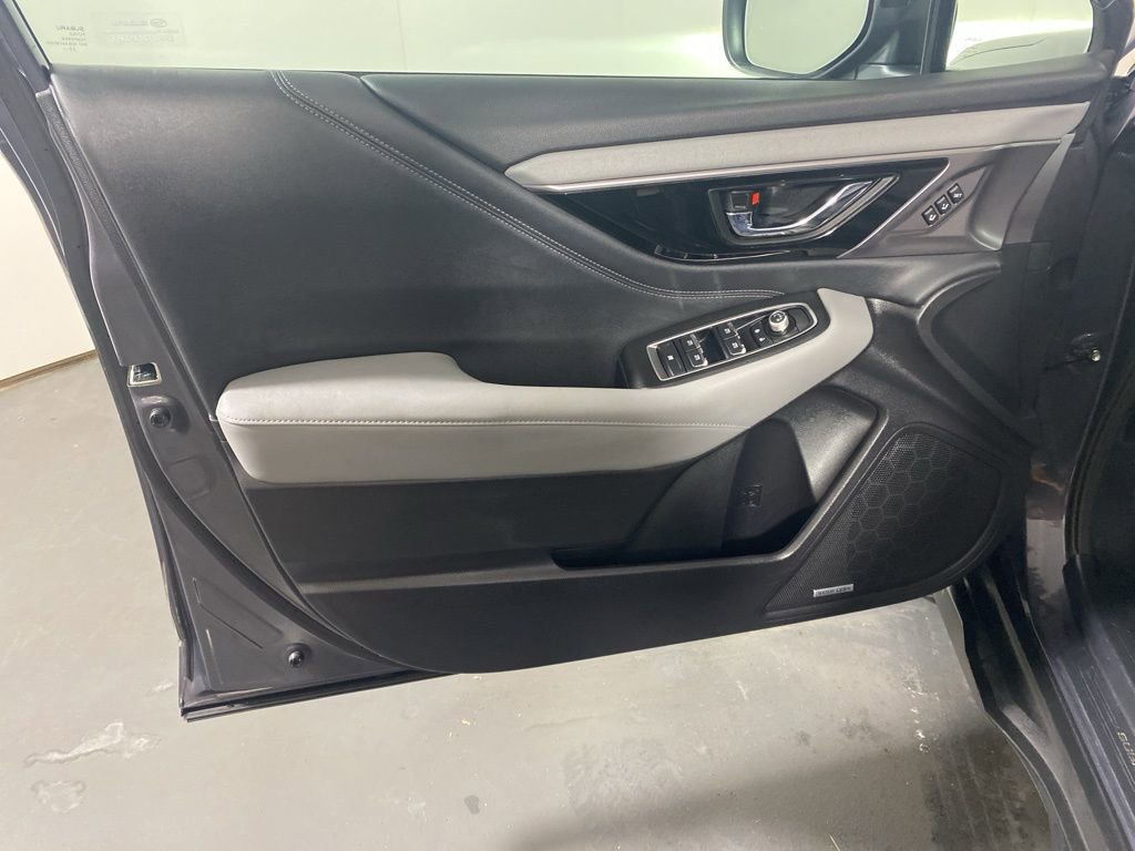 Used 2023 Subaru Outback Limited image 24