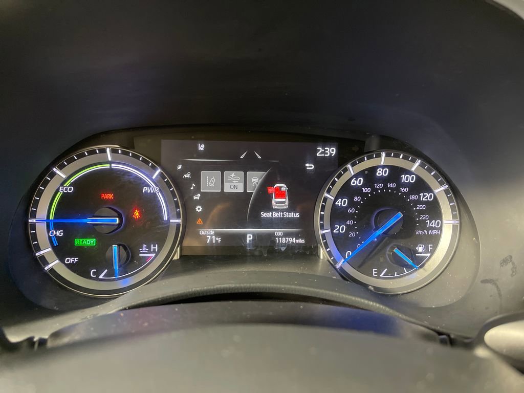 Used 2022 Toyota Highlander XLE AWD/4WD image 18