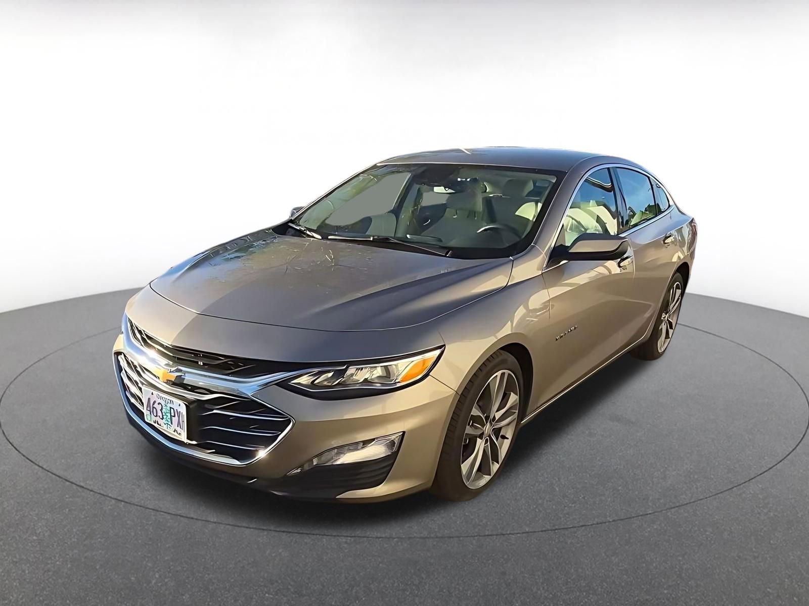 Used 2024 Chevrolet Malibu LT image 3