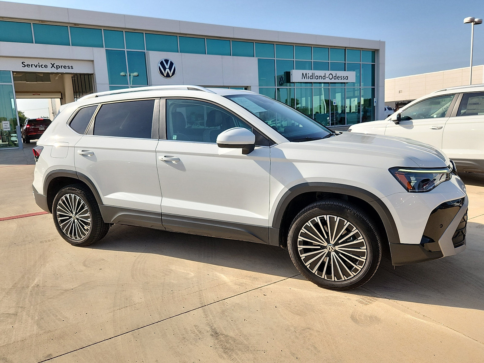 Used 2026 Volkswagen Taos SE FWD image 6