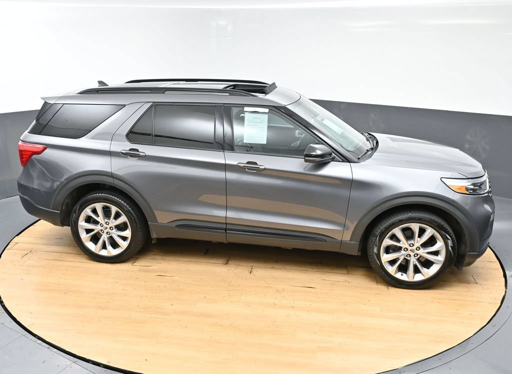 Used 2021 Ford Explorer Platinum w/ Premium Technology Package AWD/4WD image 49