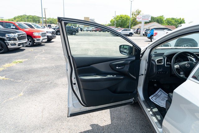 Used 2023 Nissan Murano SL w/ SL Moonroof Package FWD image 12