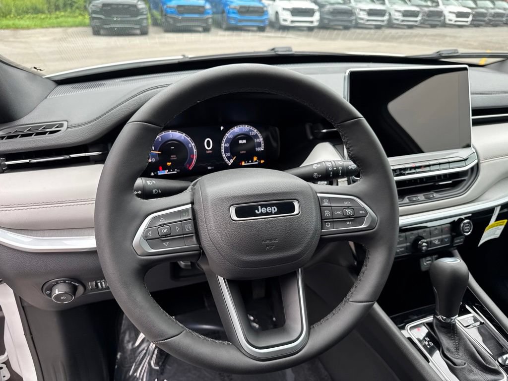 New 2026 Jeep Compass Limited AWD/4WD image 15