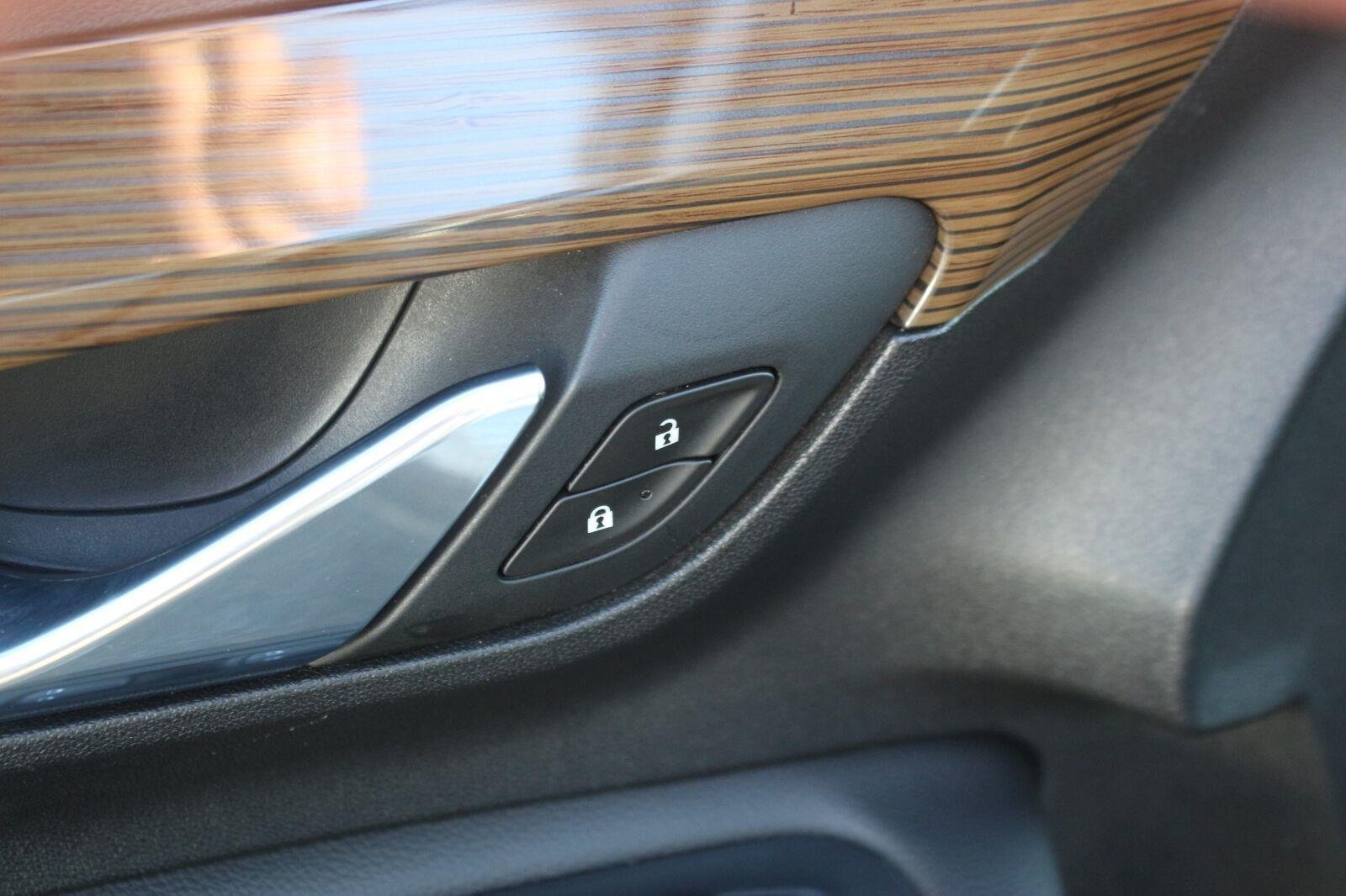 Used 2020 GMC Terrain SLE FWD image 12