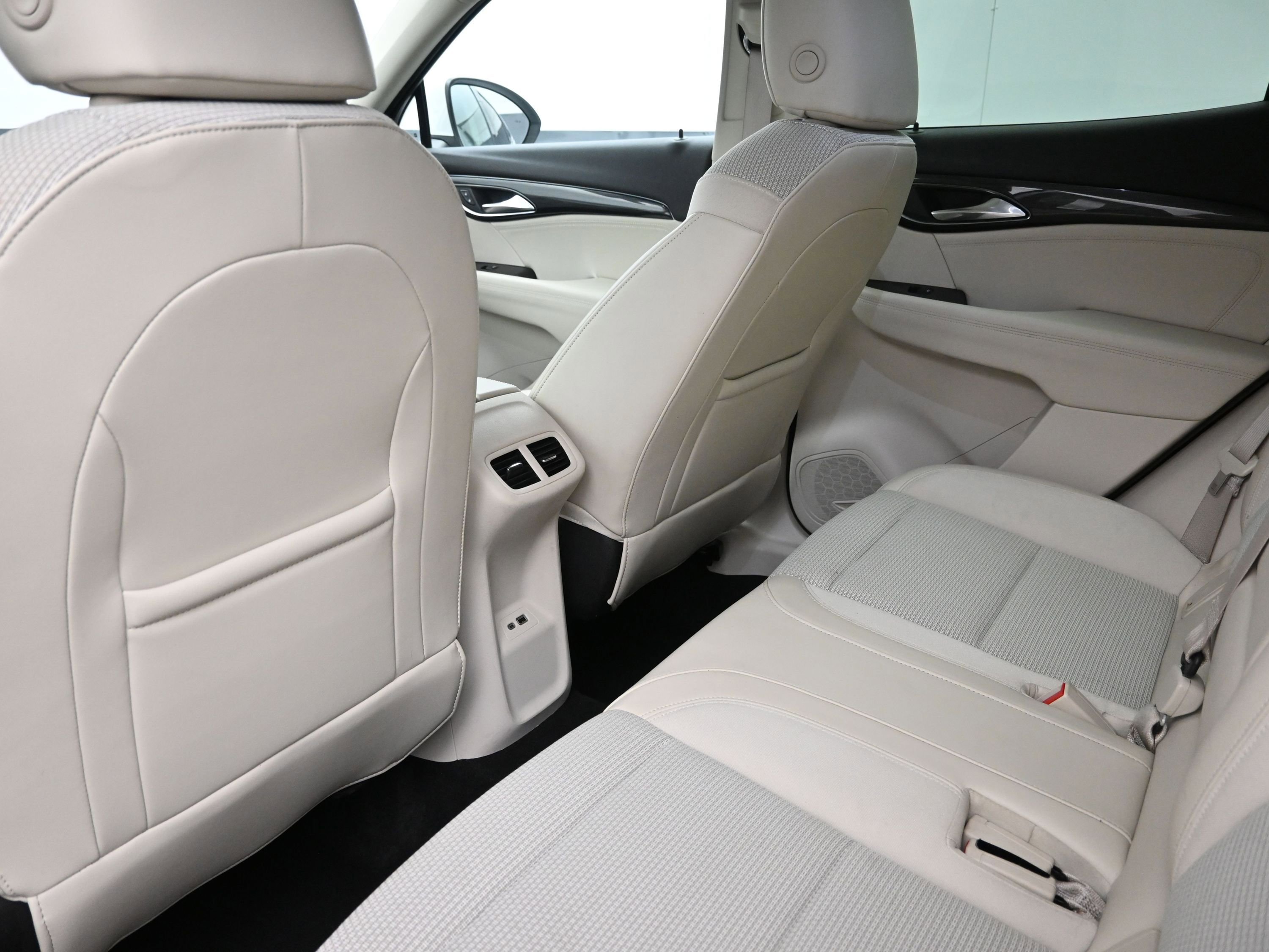 Used 2021 Buick Envision Preferred FWD image 21