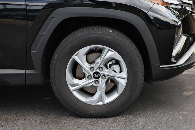 Used 2023 Hyundai Tucson SE AWD/4WD image 5