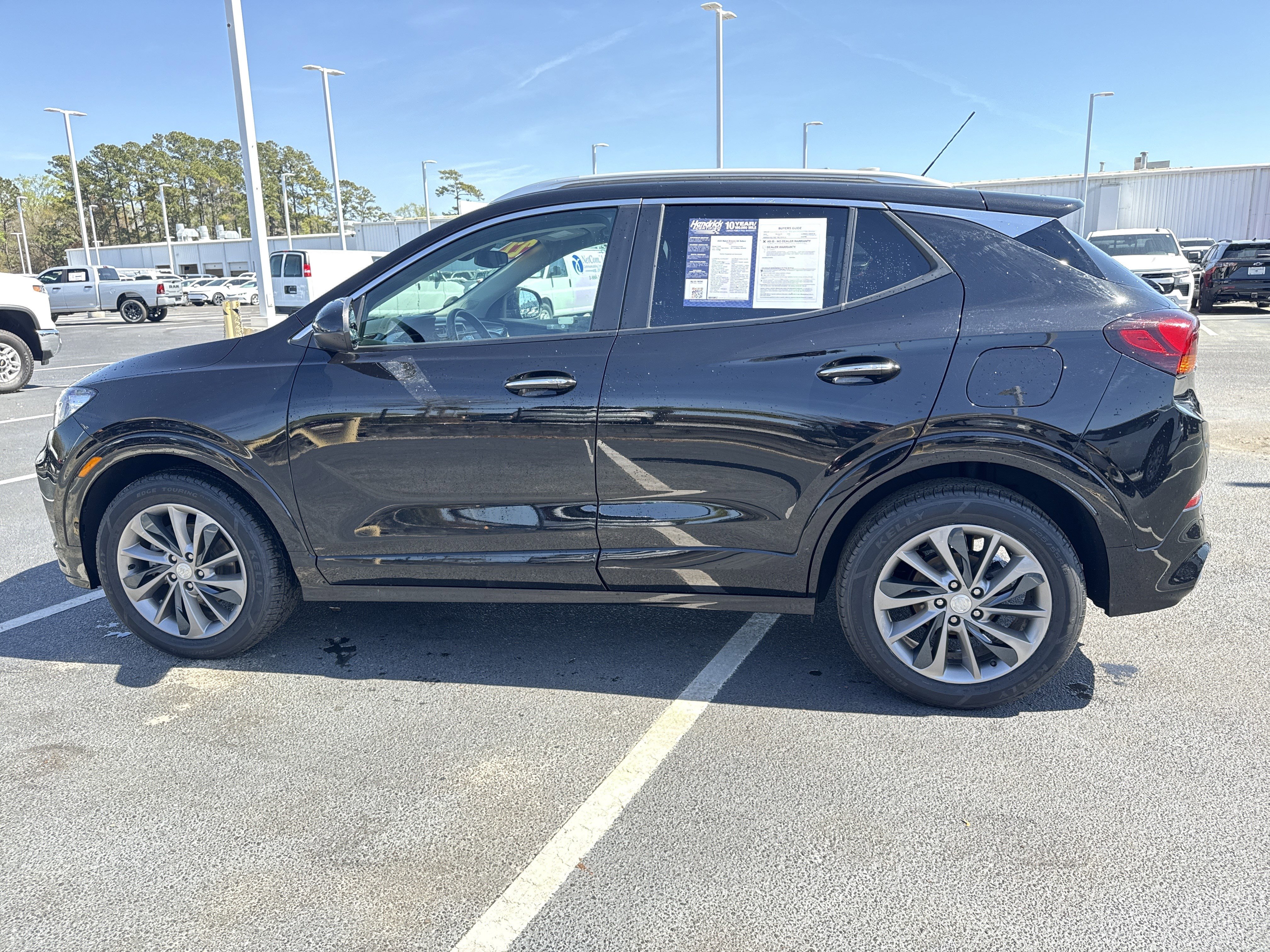 Used 2022 Buick Encore GX Select w/ Sport Touring Package image 12