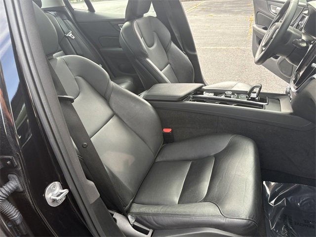 Used 2024 Volvo S60 B5 Core image 20
