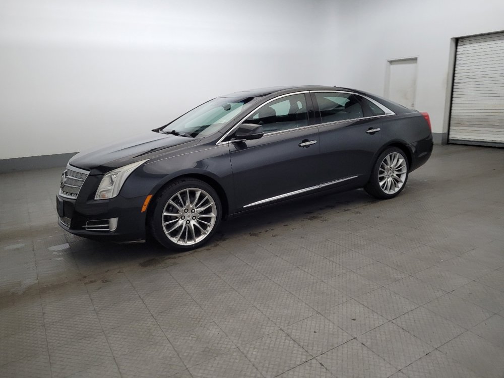 Used 2013 Cadillac XTS Platinum AWD/4WD image 2