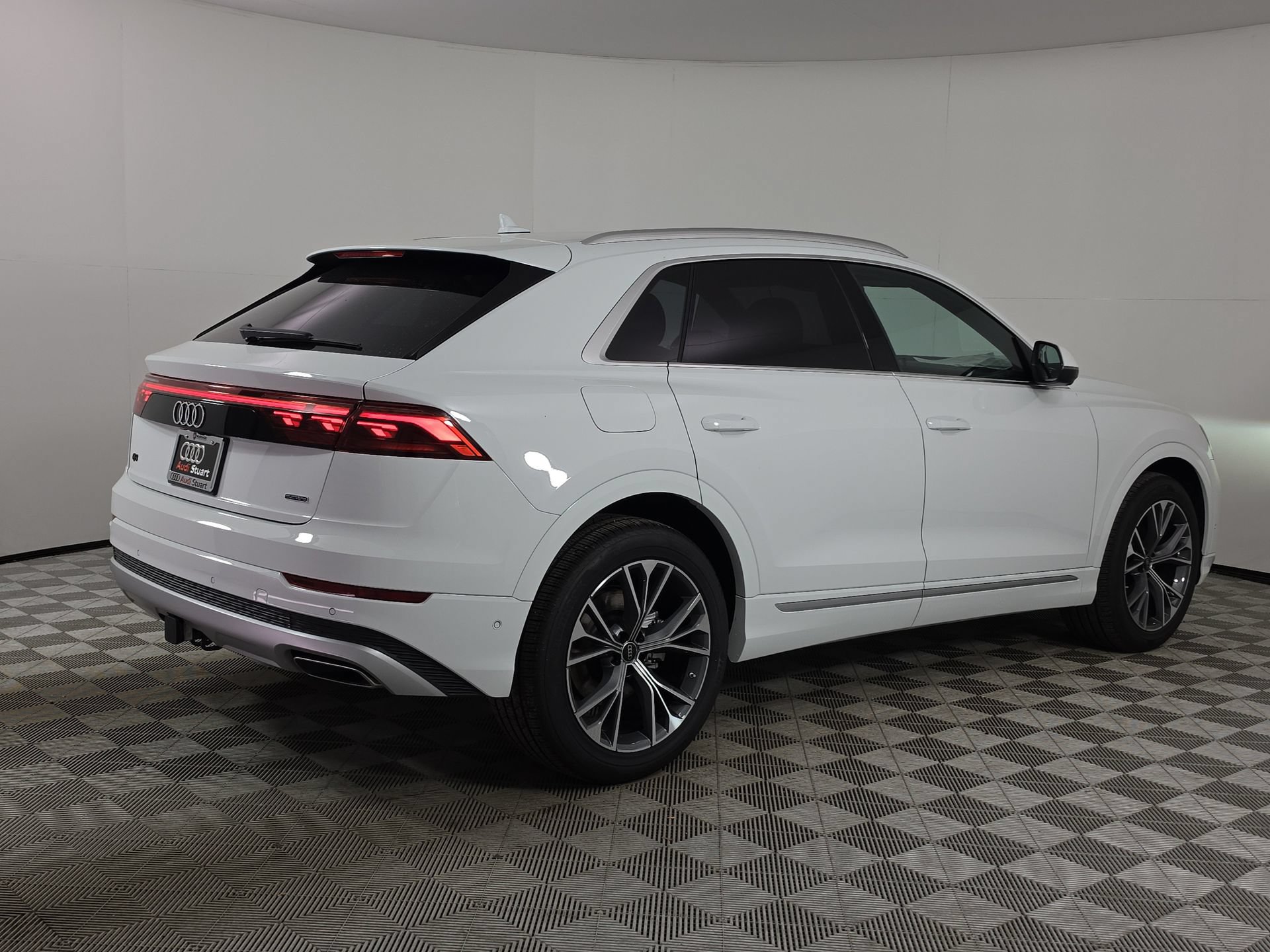 New 2026 Audi Q8 Prestige AWD/4WD image 7