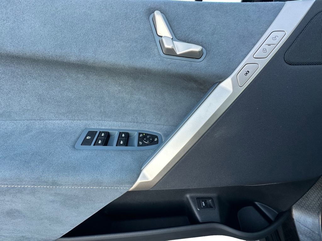 Used 2023 BMW iX xDrive50 w/ BMW I Signature Blue Package image 10