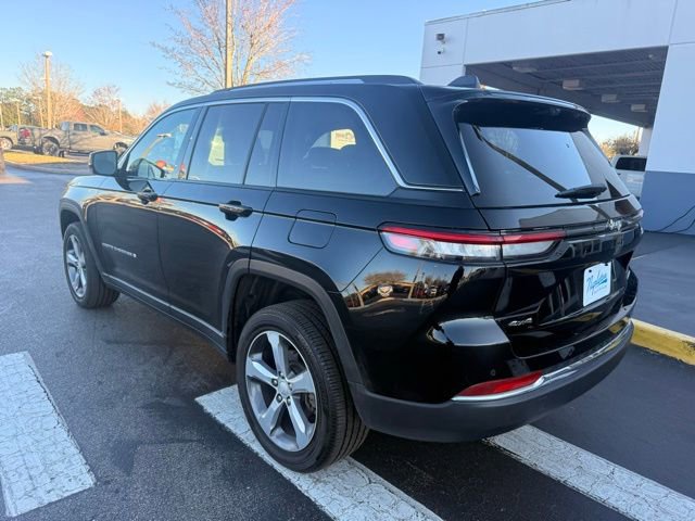 Used 2022 Jeep Grand Cherokee Limited w/ Luxury Tech Group II image 7