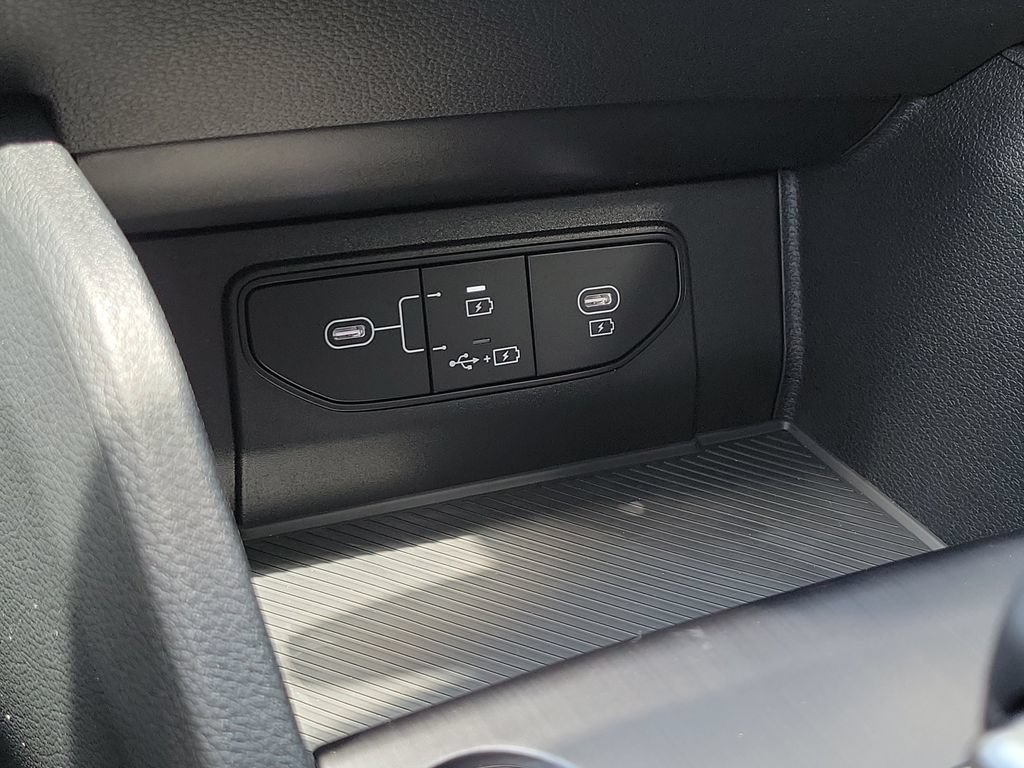 New 2026 Kia Sportage LX w/ LX Convenience Package FWD image 16
