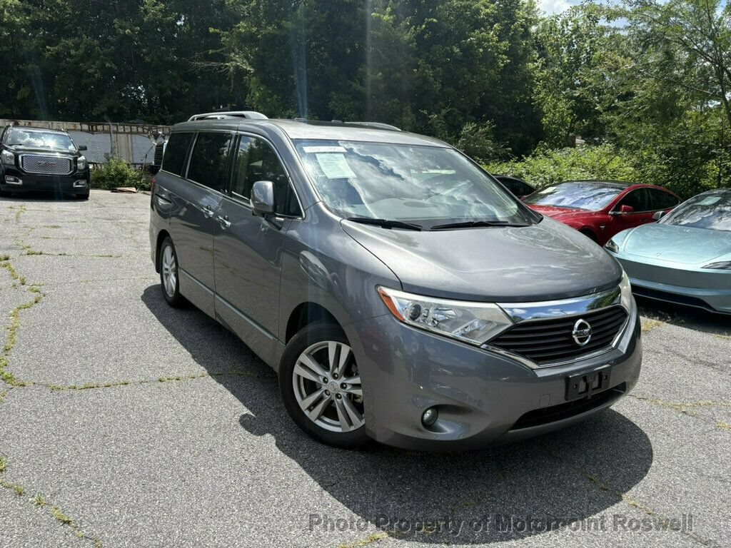 Used 2016 Nissan Quest Platinum w/ Tow Package FWD image 2