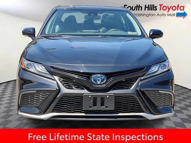 Used 2022 Toyota Camry XSE FWD image 2