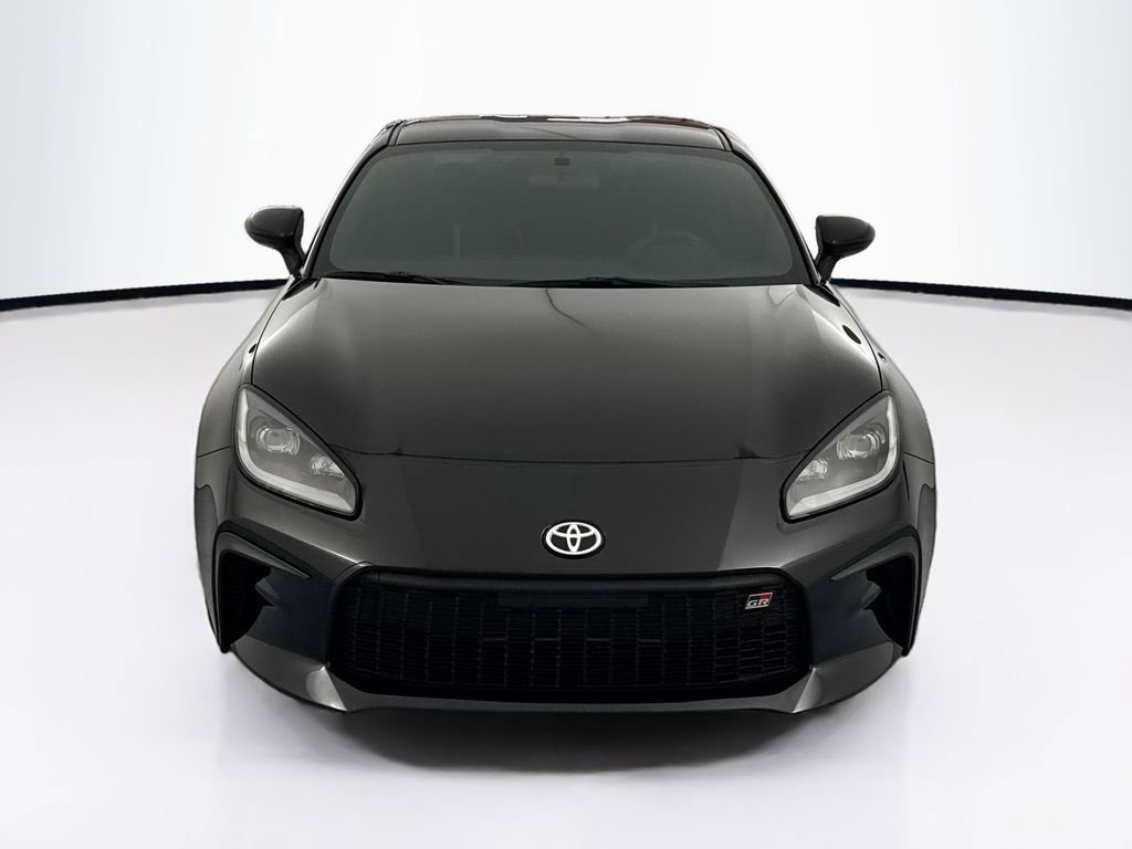 Used 2025 Toyota GR86 Premium w/ Performance Package RWD image 2