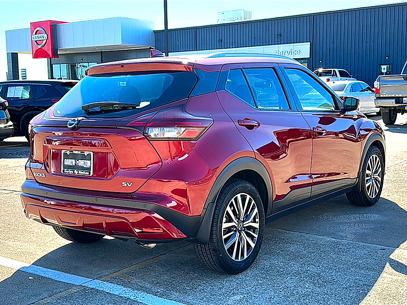 Used 2023 Nissan Kicks SV image 8