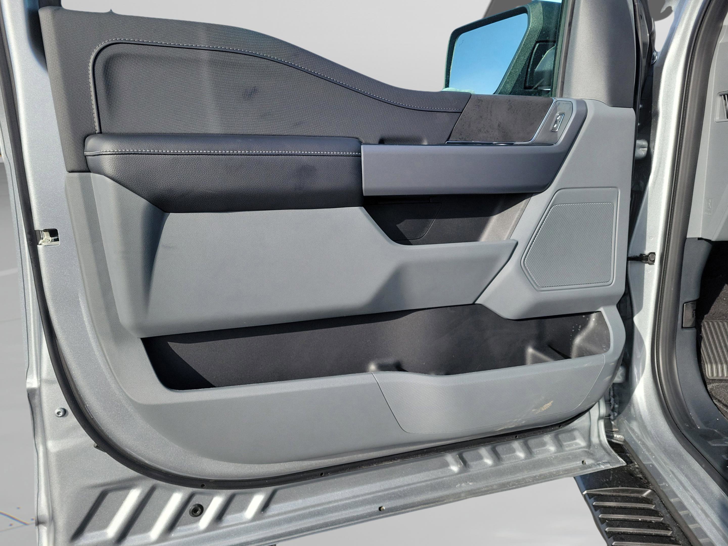 New 2026 Ford F150 XLT w/ Equipment Group 302A MID AWD/4WD image 16