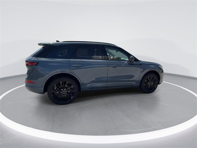 New 2026 Lincoln Corsair Reserve w/ Jet Appearance Package image 9