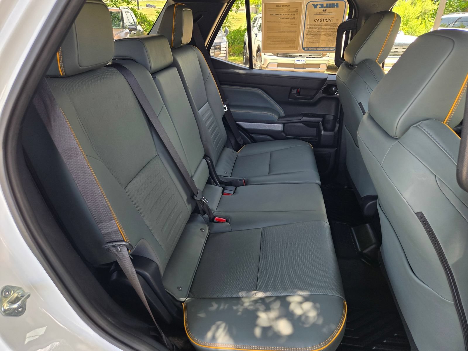 Used 2025 Toyota 4Runner Trailhunter AWD/4WD image 28
