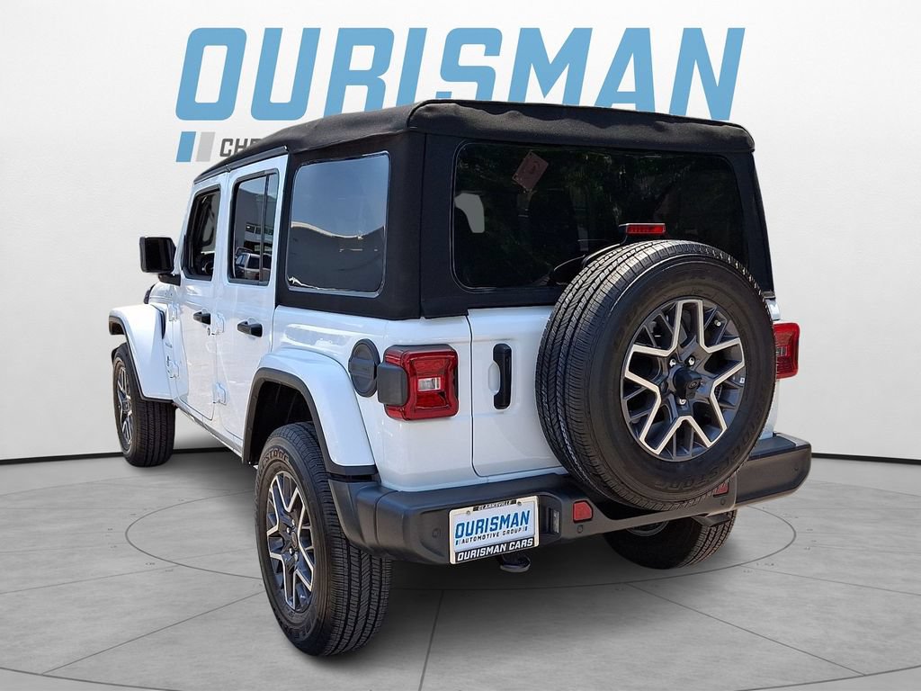 Used 2024 Jeep Wrangler Unlimited Sahara w/ Technology Group AWD/4WD image 4