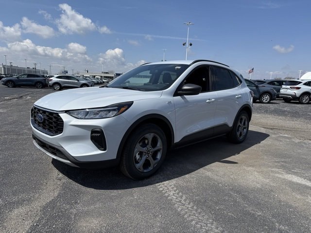 New 2025 Ford Escape ST-Line w/ Equipment Group 301A image 4