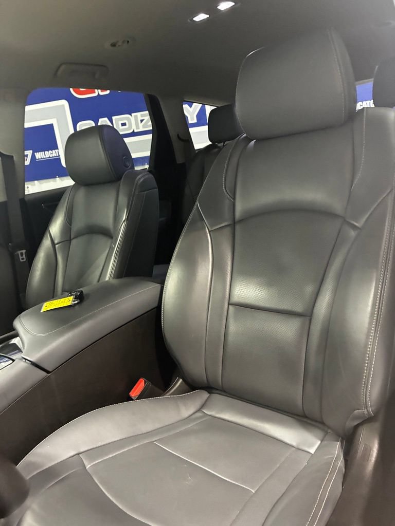 Used 2019 Buick Enclave Essence FWD image 13
