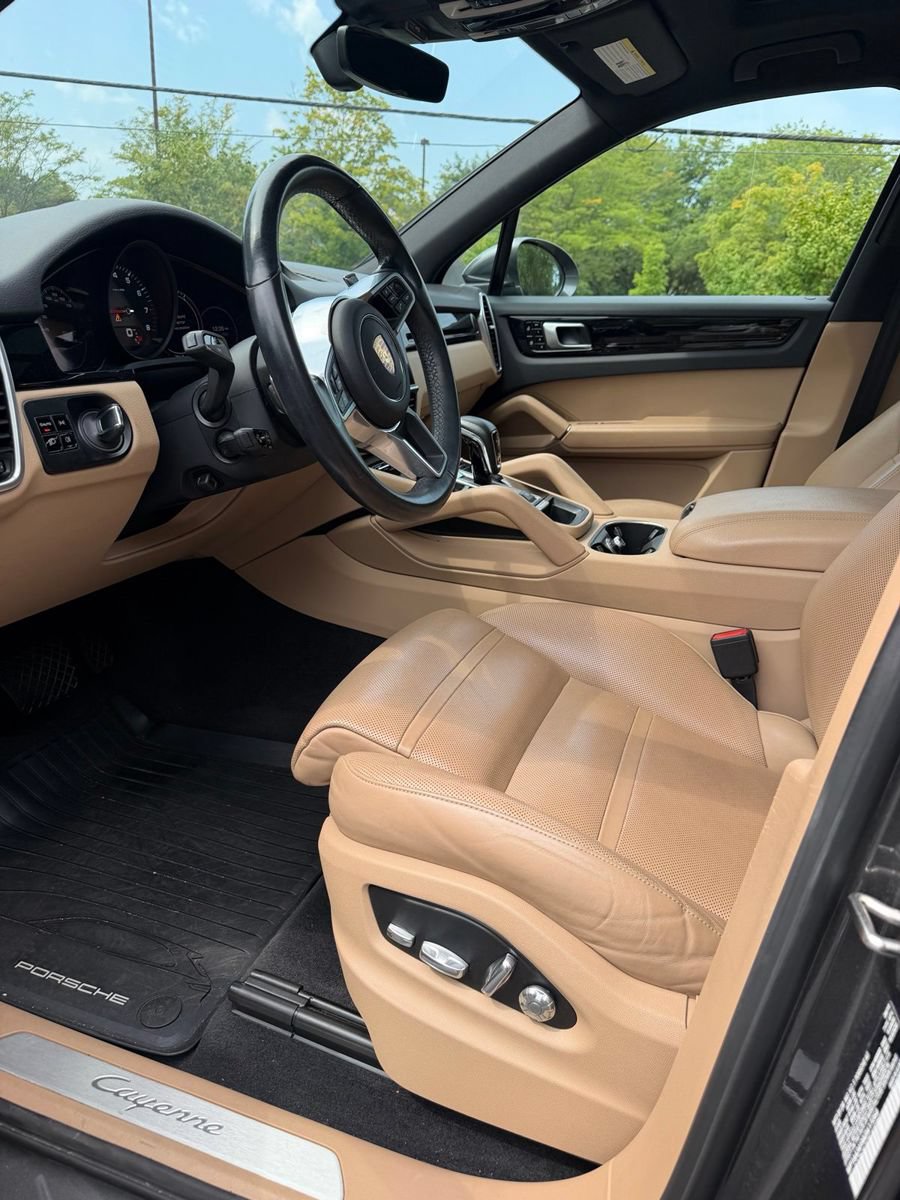 Used 2019 Porsche Cayenne AWD/4WD image 5