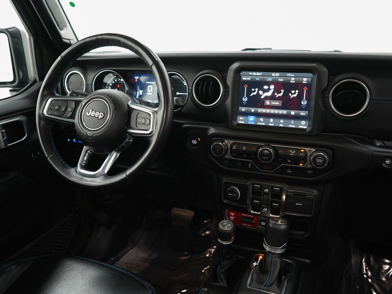 Used 2023 Jeep Wrangler Unlimited Rubicon 4xe w/ Steel Bumper Group image 14