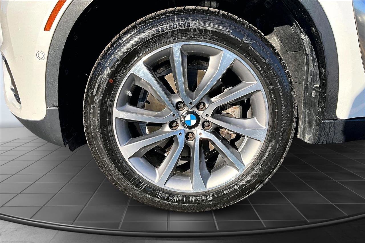 Used 2019 BMW X6 xDrive35i w/ Premium Package image 34