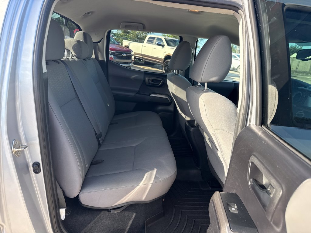 Used 2019 Toyota Tacoma SR5 RWD image 24