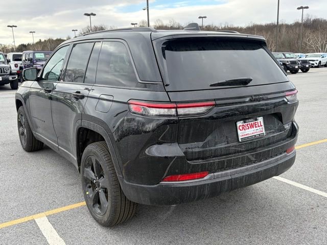 New 2026 Jeep Grand Cherokee Limited w/ Limited Altitude Package AWD/4WD image 4