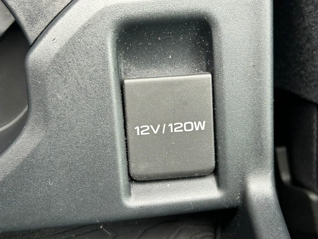 Used 2025 Subaru Forester Touring image 33