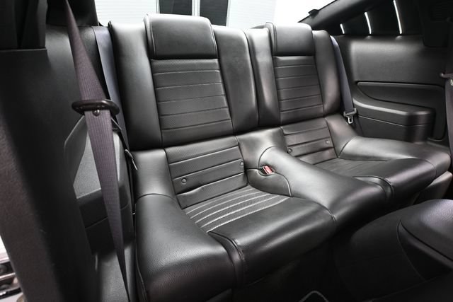 Used 2006 Ford Mustang GT RWD image 29