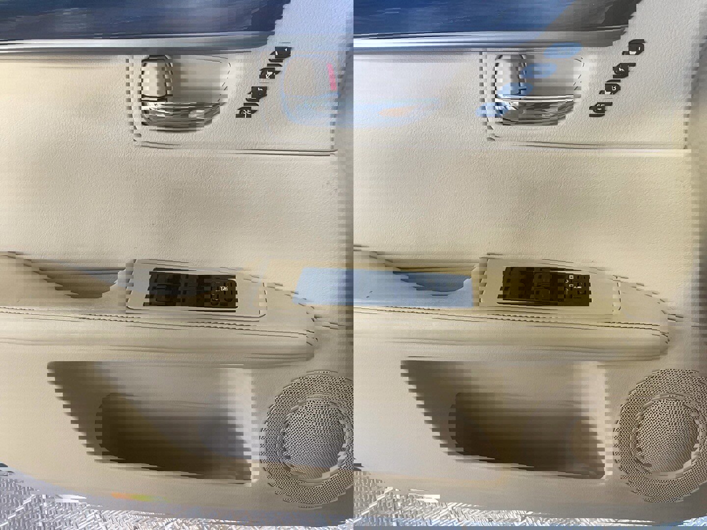 Used 2014 Lexus ES 350 w/ Premium Package image 9