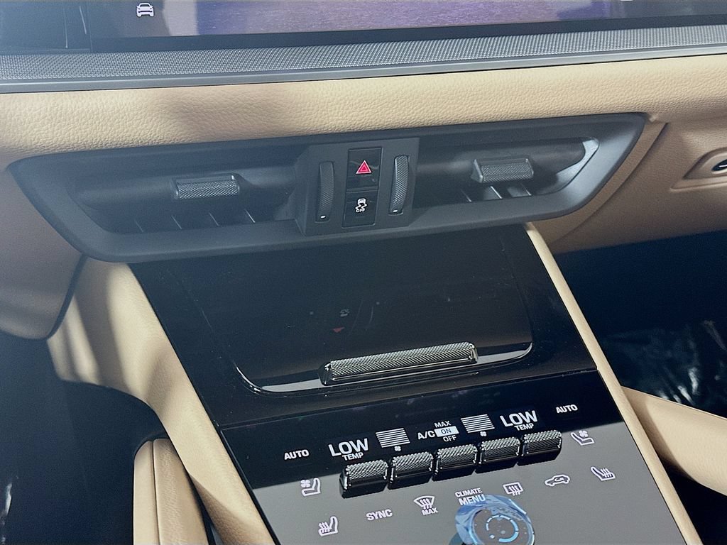 Certified 2026 Porsche Cayenne AWD/4WD image 17