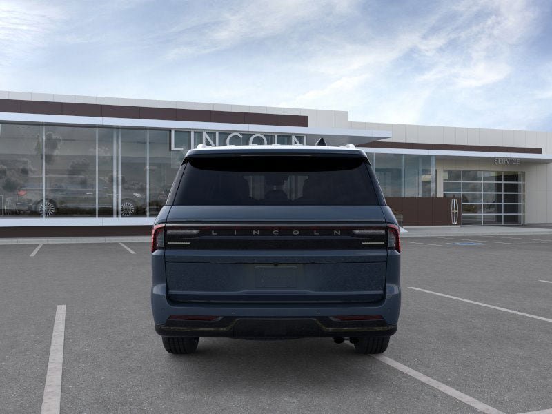 New 2026 Lincoln Navigator L Reserve AWD/4WD image 5
