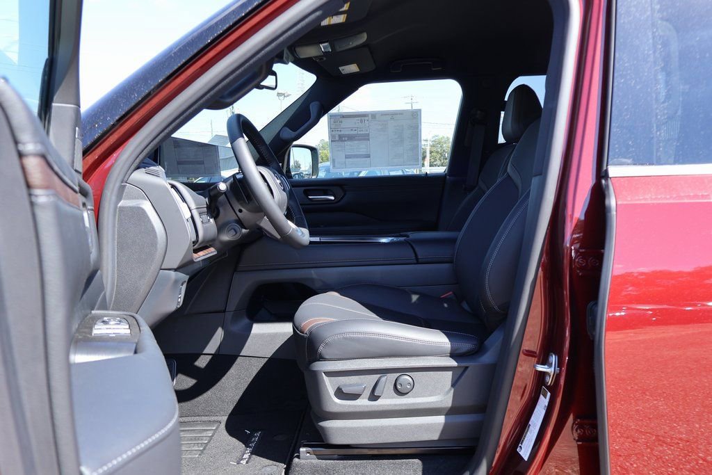 New 2026 Nissan Armada SL w/ Captain's Chari Seat Package image 7