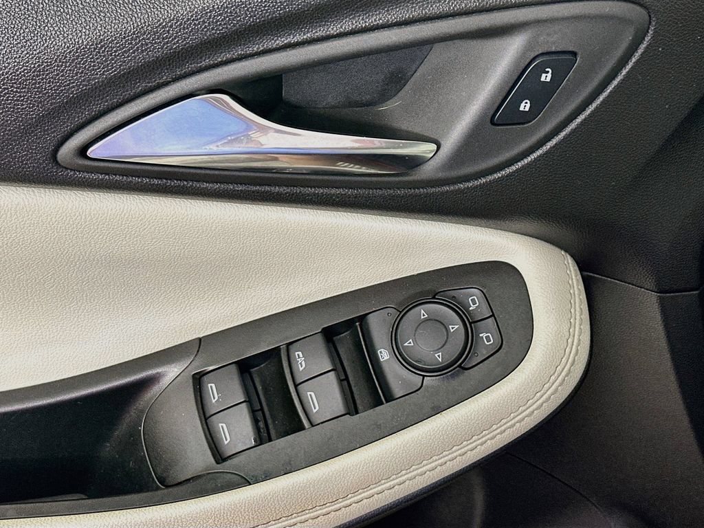Used 2024 Buick Encore GX Preferred w/ Advanced Technology Package FWD image 21