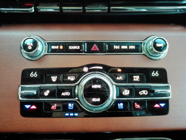 Used 2020 Lincoln Aviator Grand Touring w/ Equipment Group 301A AWD/4WD image 13